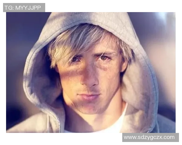 俄罗斯足球明星守门员的传奇故事与职业生涯回顾